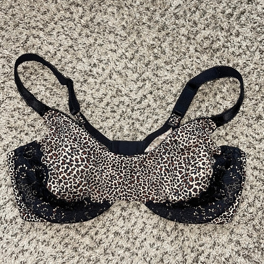 Victorias Secret Cheetah Print Bra